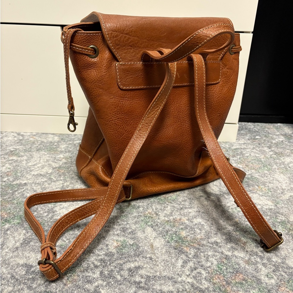 Buffalo Jackson genuine leather backpack